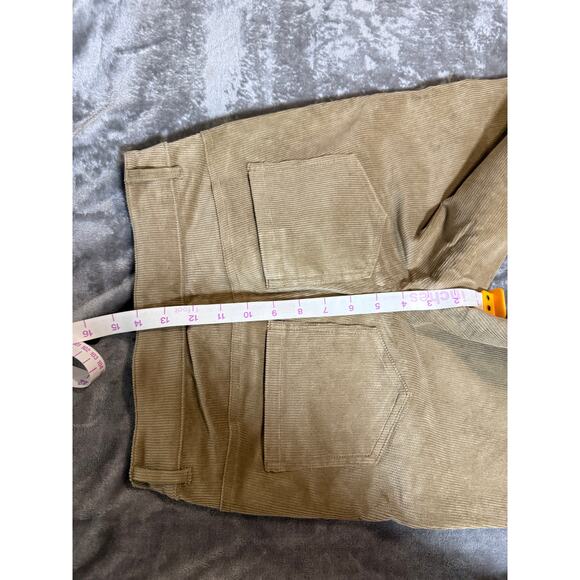 NWT Universal Standard Size 0 High Rise Straight
Corduroy Pants Khaki Tan - Picture 10 of 11